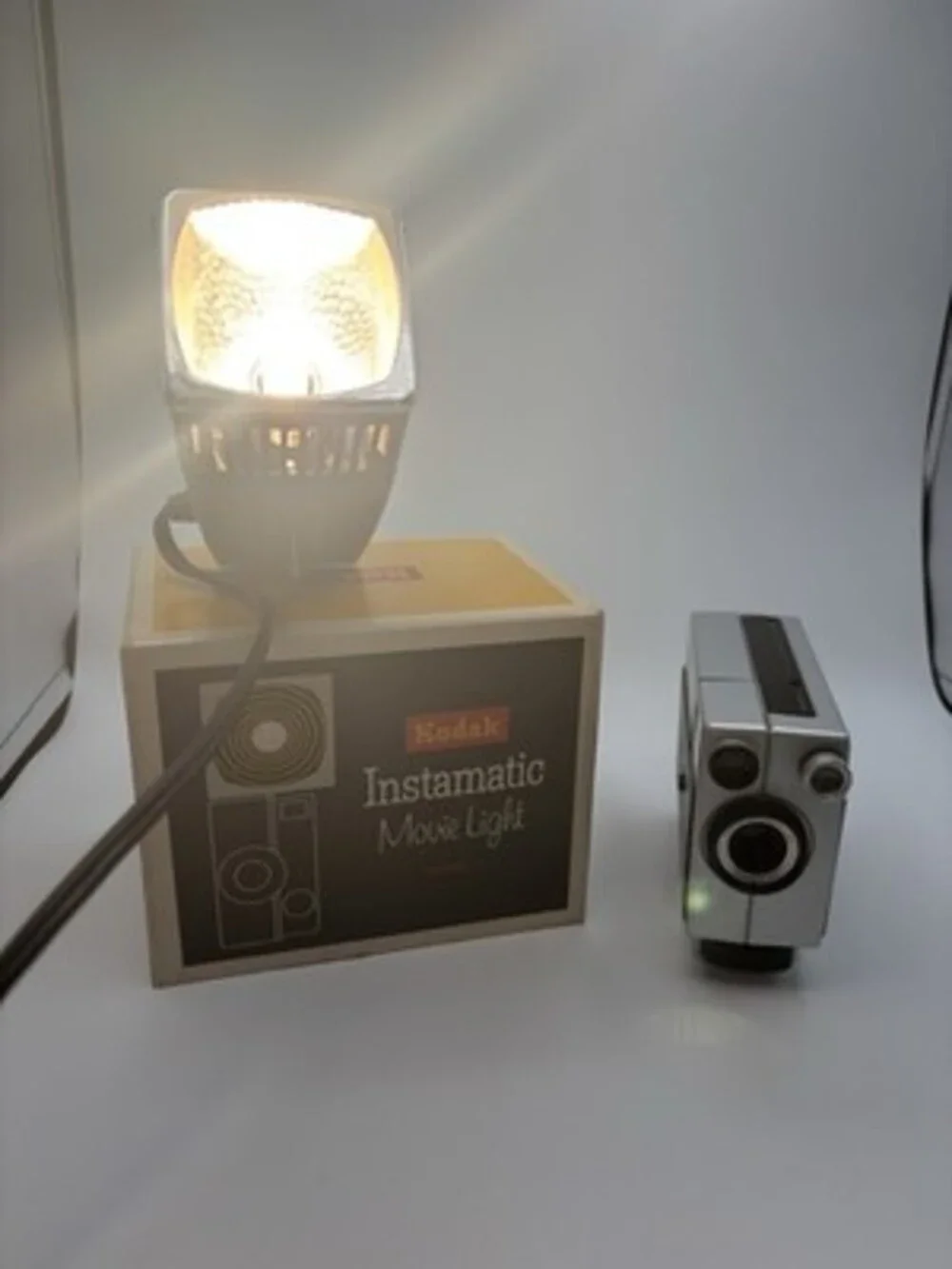 Kodak M24 Instamatic Super 8 Movie Camera & Instamatic Movie Light Model 1 1970s